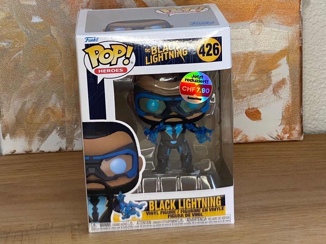 Funko Statuette: Funko Pop - Black Lightning #426 – Nuovo e nell'imballaggio originale da Oensingen venduto da CSCollectors