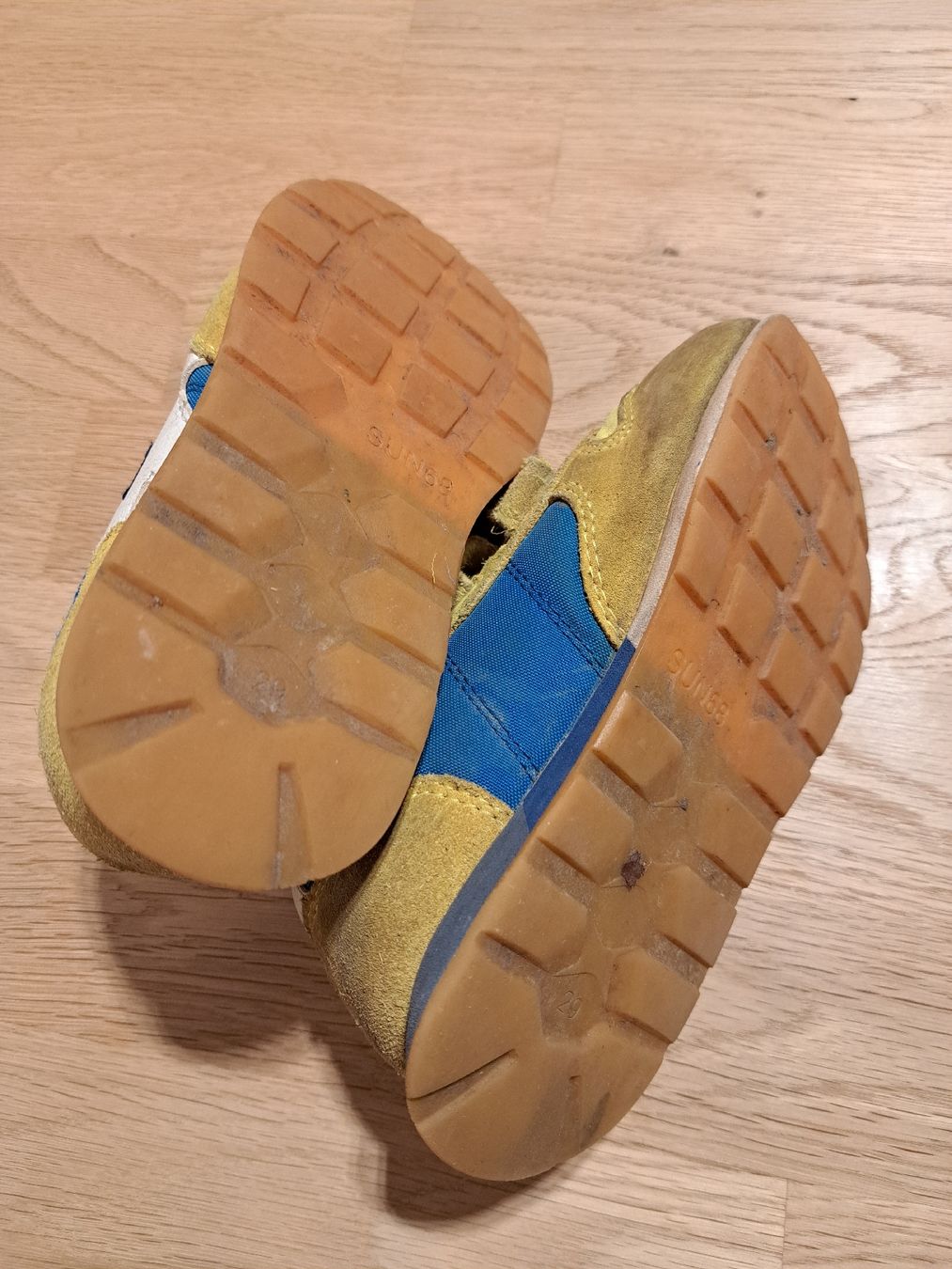 Scarpe per ragazzi: Sneaker Schuhe Gr. 29 Sun68 – Usato da Bergdietikon venduto da Staphylococcus 2