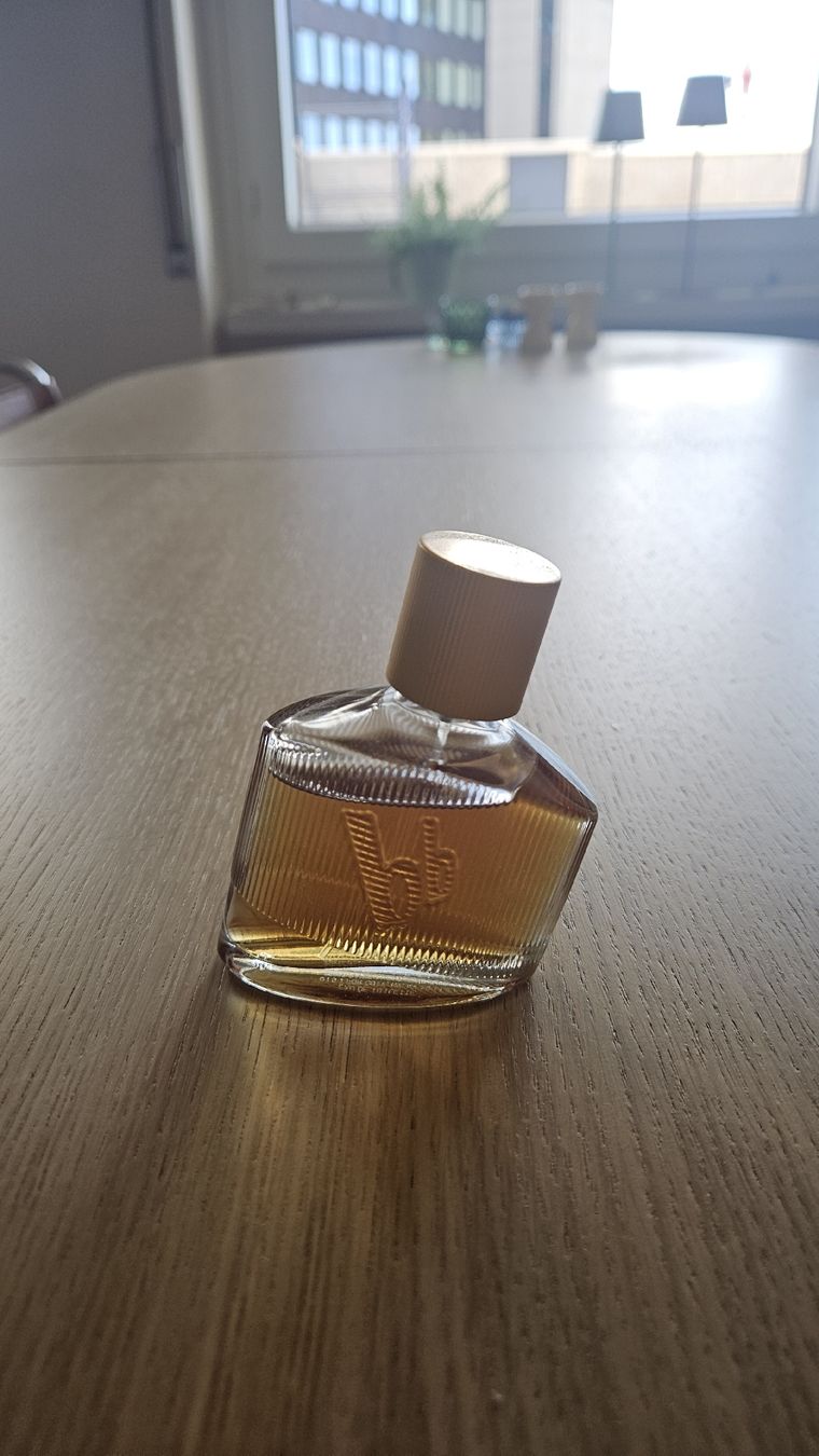 Profumi & Eau de Toilette: Parfüm (7 Düfte) – Usato da Zürich venduto da Rakete17 3