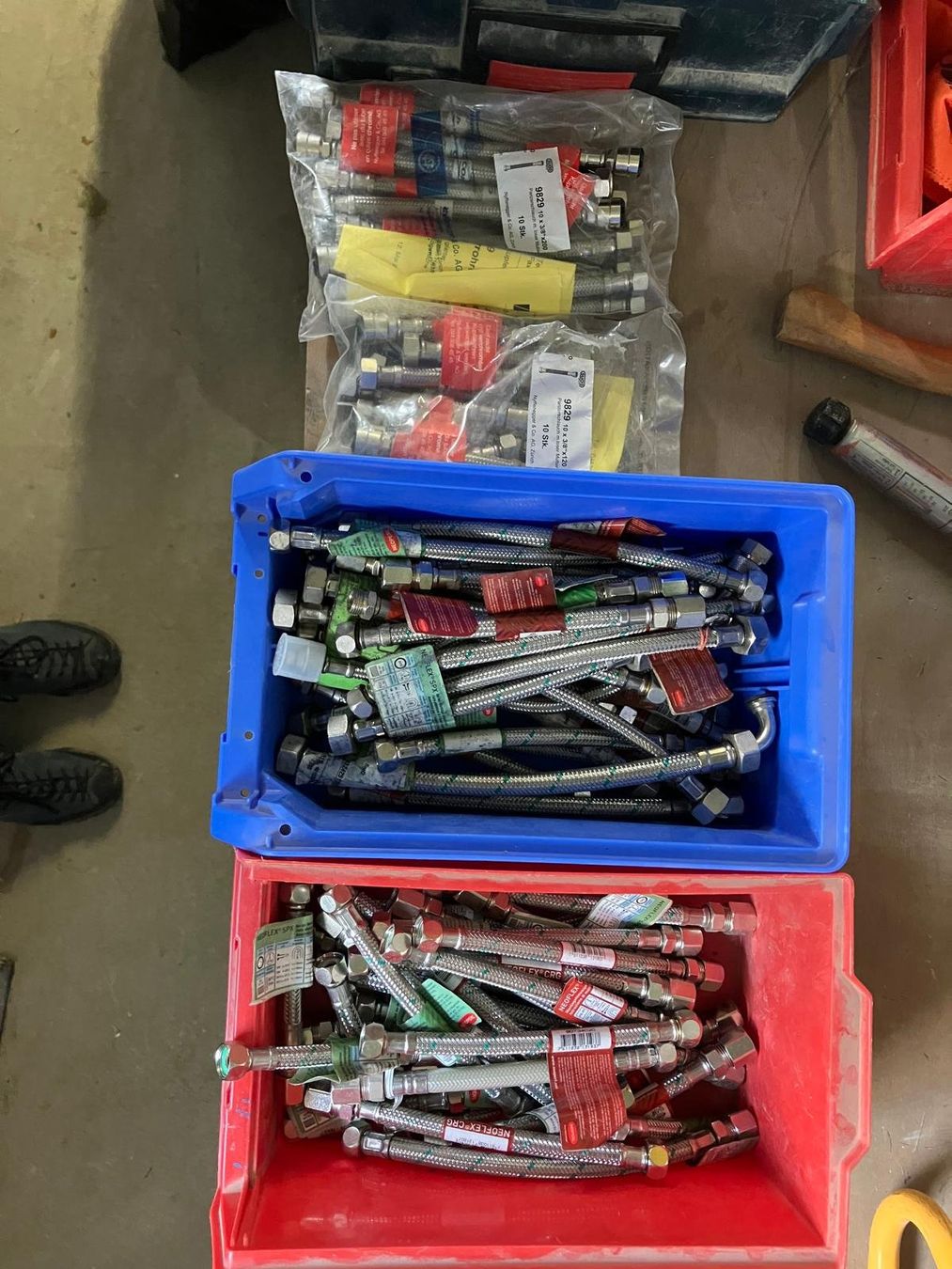 Tuyaux & tubes: Panzerschläuche 80 Stück – Neuf (Voir description) à Pfäffikon SZ par Lampi_Adri