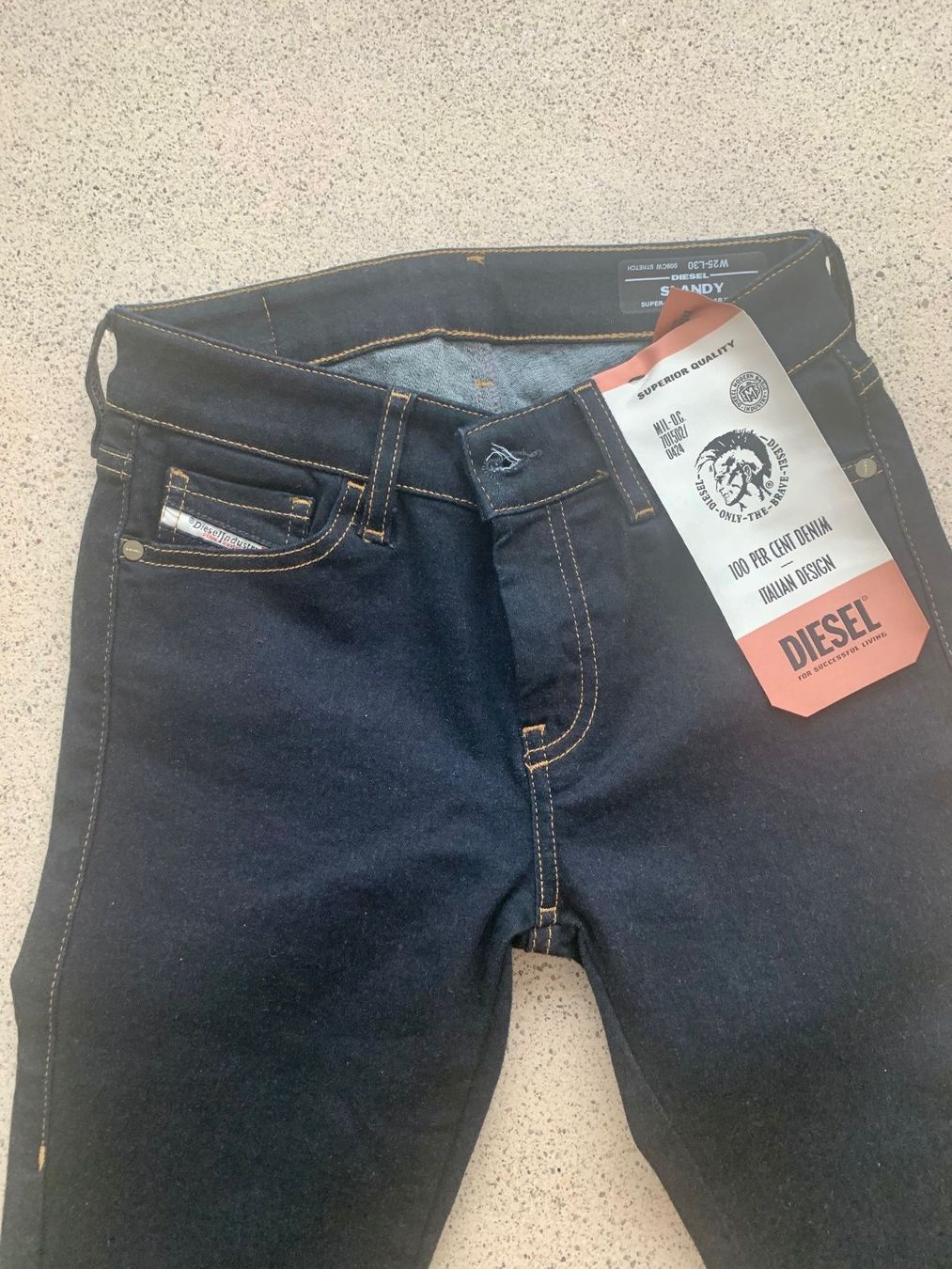 Diesel Jeans: Diesel Jeans NEU Grösse 25/30 – Neu und originalverpackt aus Zürich von Jaskam 1