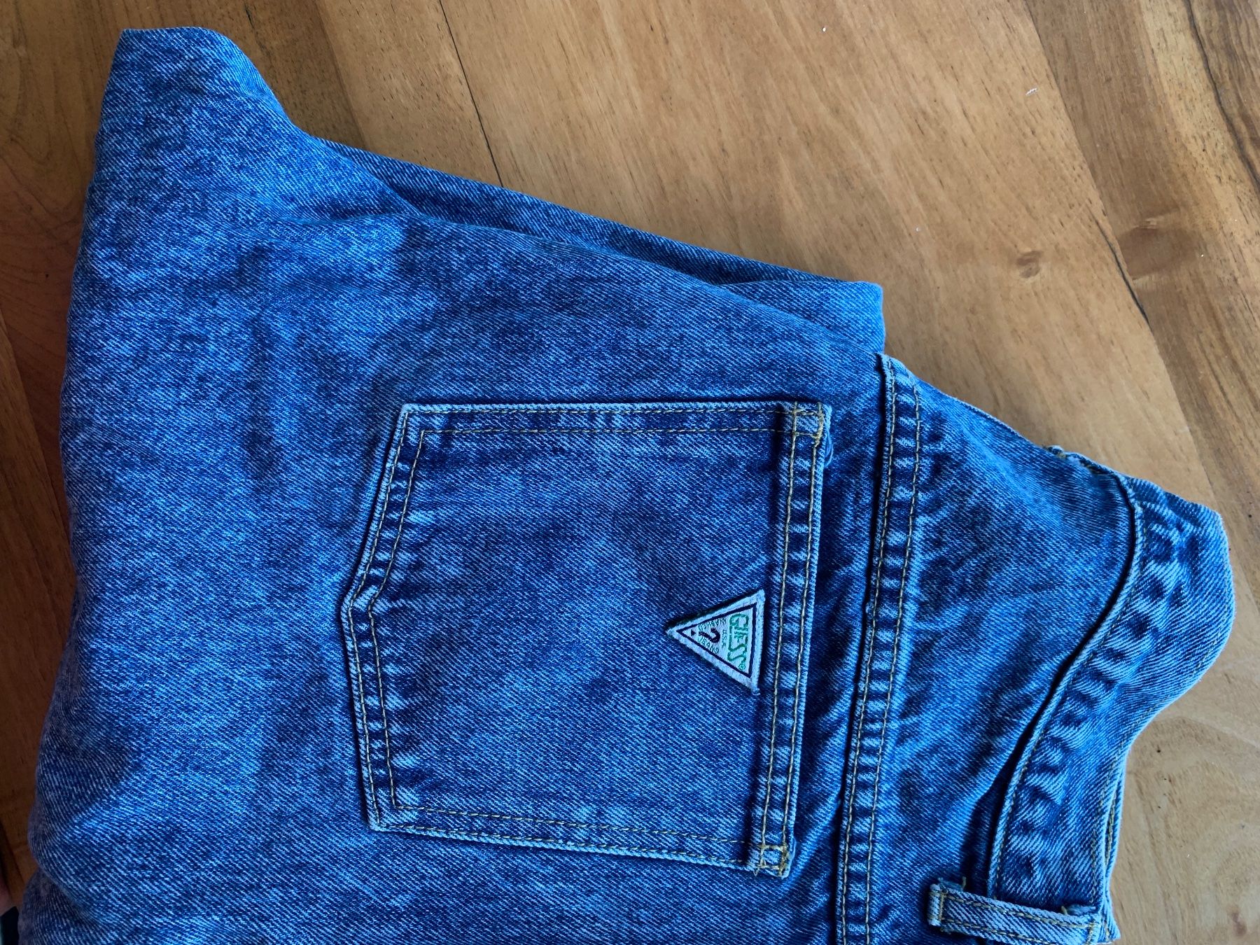 Guess Jeans: GUESS jeans size 33 – Gebraucht aus Basel von yam_wqj6 3