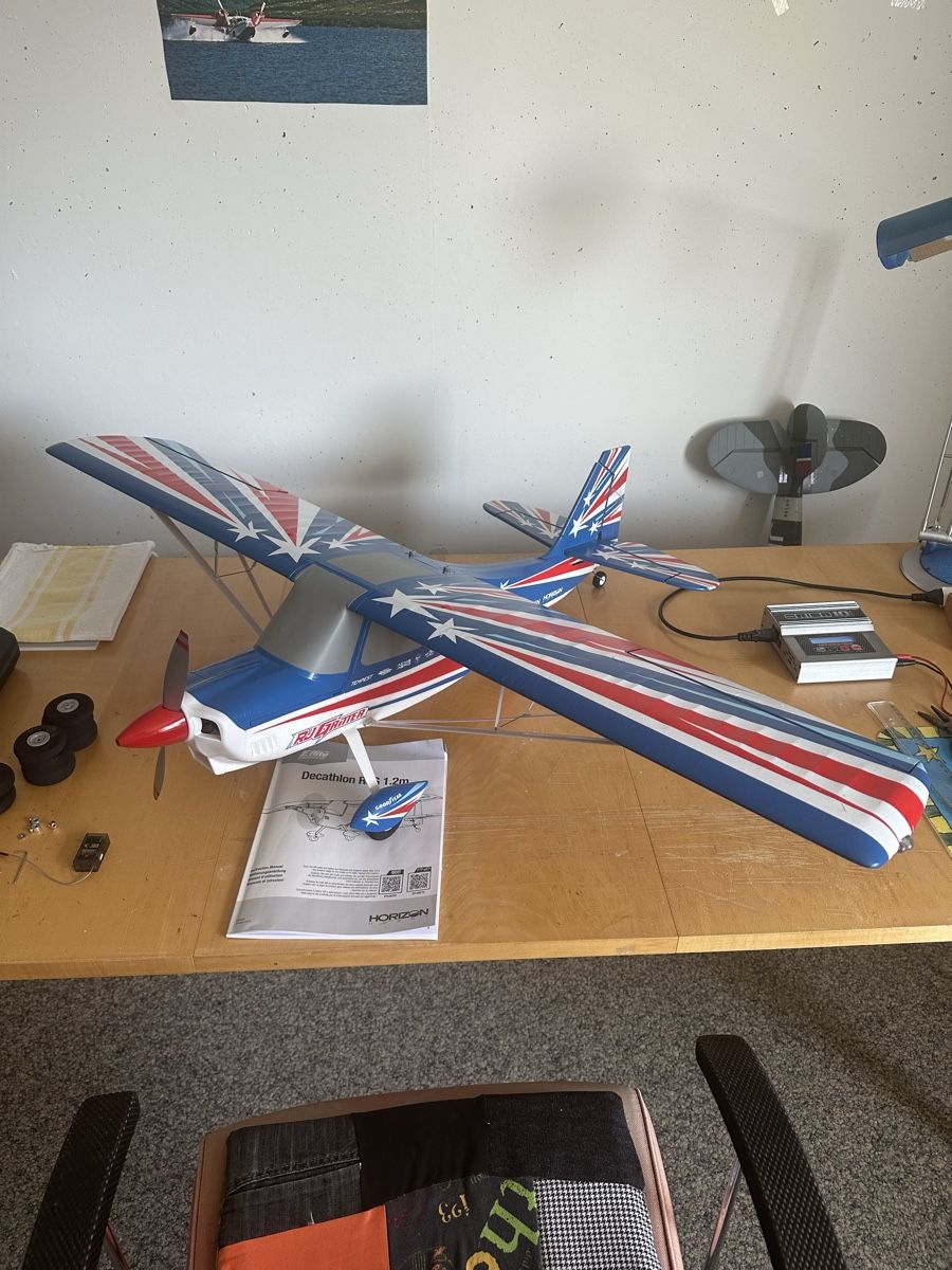 E-Flite Modellismo RC: E-flite Decathlon 1.2m PNP – Usato da Roggwil TG venduto da Cessna1721