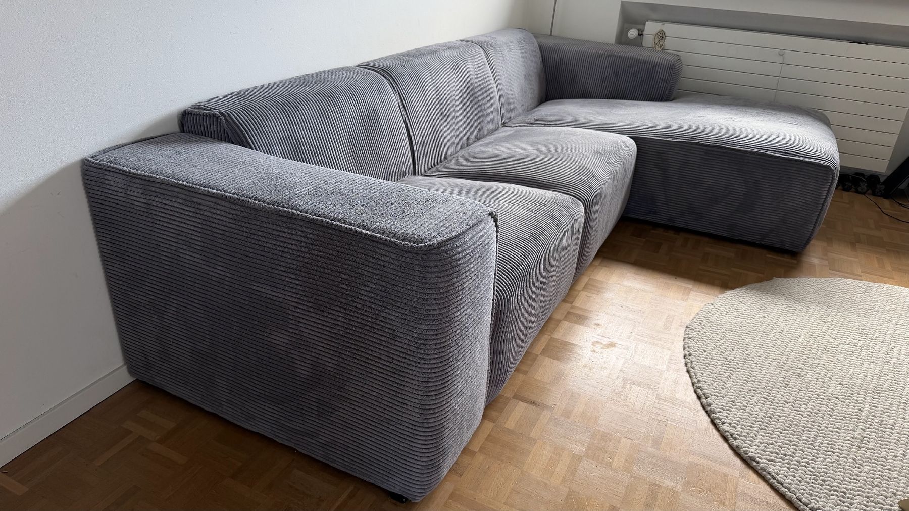 Divani: Cord Sofa neuwertig  – Usato da Basel venduto da Gee-Jay 3