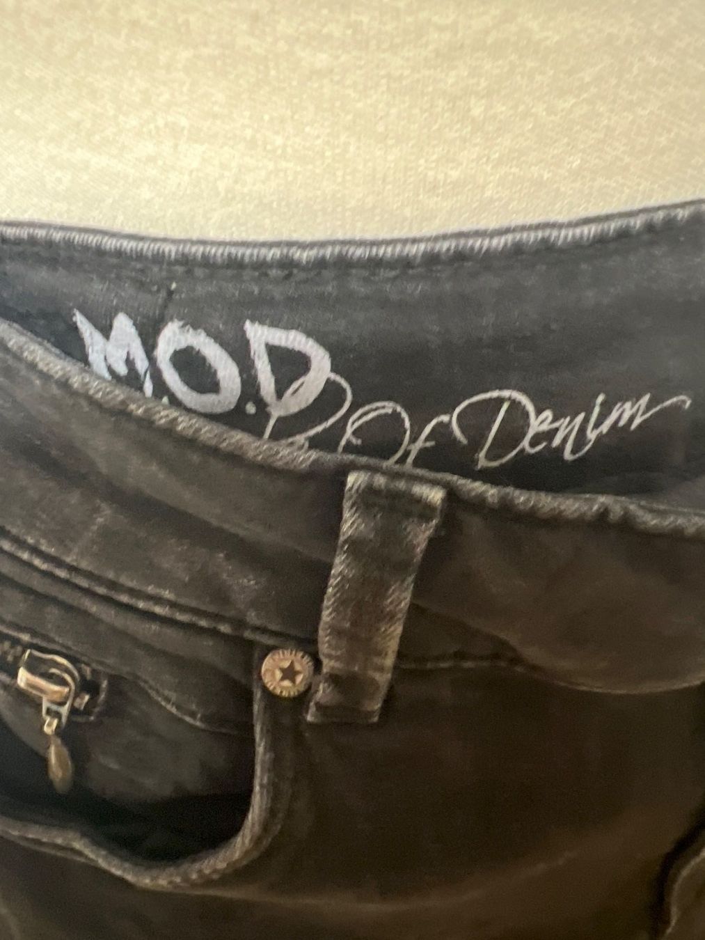 Jeans: coole M.O.D Jeans 28/32 – Usato da Maienfeld venduto da 8796 1