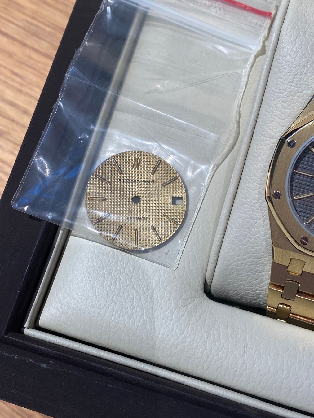Audemars Piguet Orologi: Audemars Piguet Royal Oak – Usato da Zürich venduto da Zeit_Zone_Zurich 3