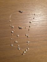 Elegantes Schmuckset: mehrreihige Perlenkette mit Ohrringen