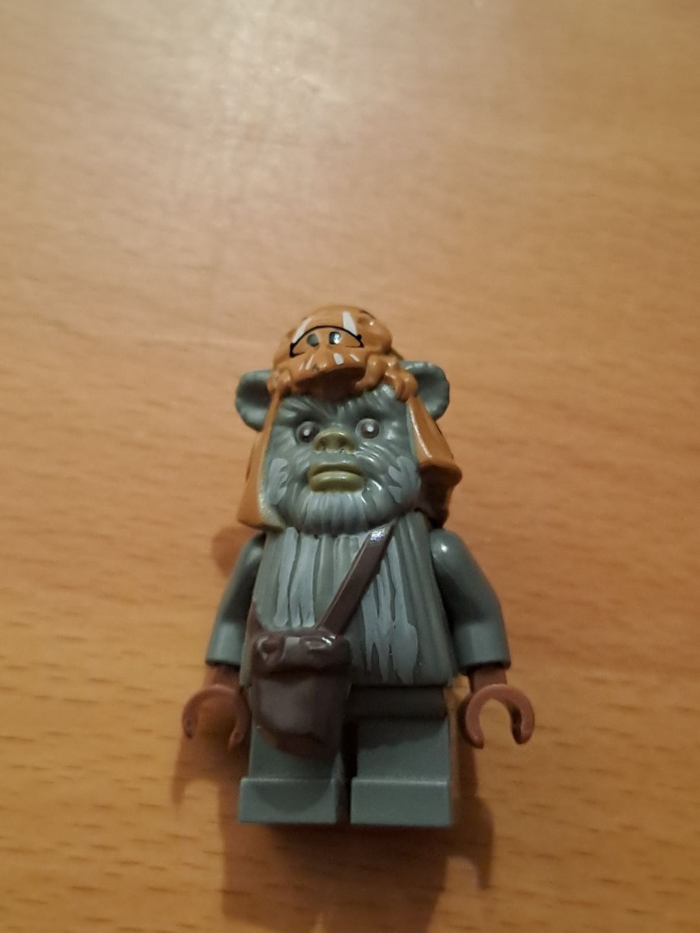 Lego Jouets: Lego Star Wars Figur Ewok Teebo  Versand möglich – D'occasion à Kestenholz par Knox1973