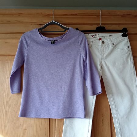 Da.-Baumwoll-Shirt lila, CHF 6.-- und weisse Hose CHF 8.--