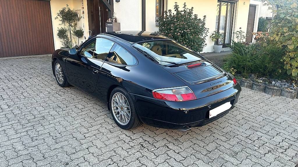 Porsche Automobili: Porsche 911 (996) – Usato da Eiken venduto da sola08 1