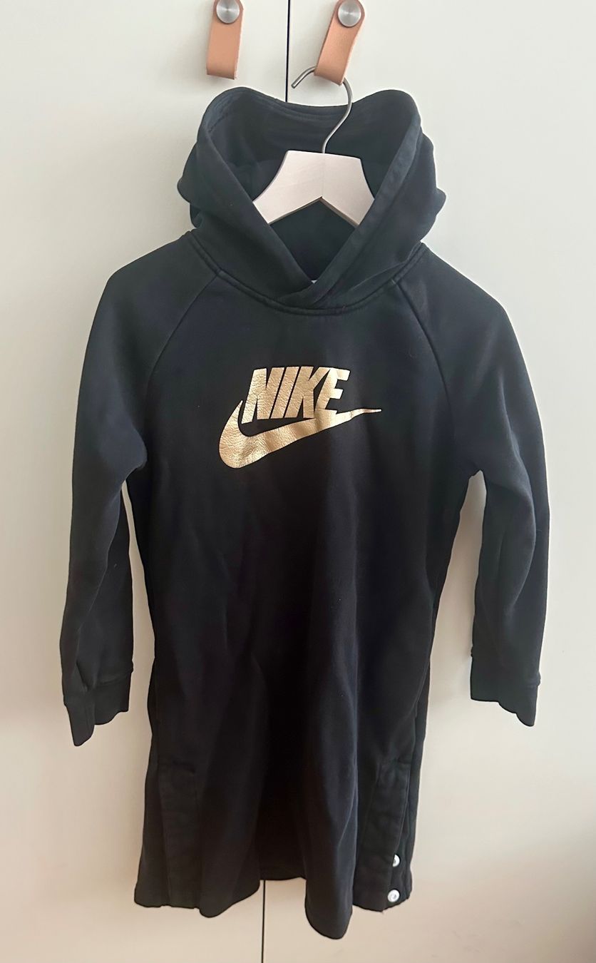Nike Maglioni & Felpe: Nike langes Sweatshirt – Usato da Dürrenroth venduto da tvy_bh56