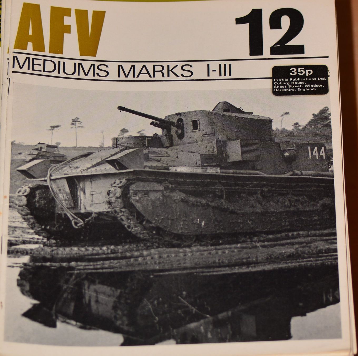 Zeitschriften & Magazine: AFV Nr.12 - Mediums Marks I-III – Gebraucht aus Basel von Dogana