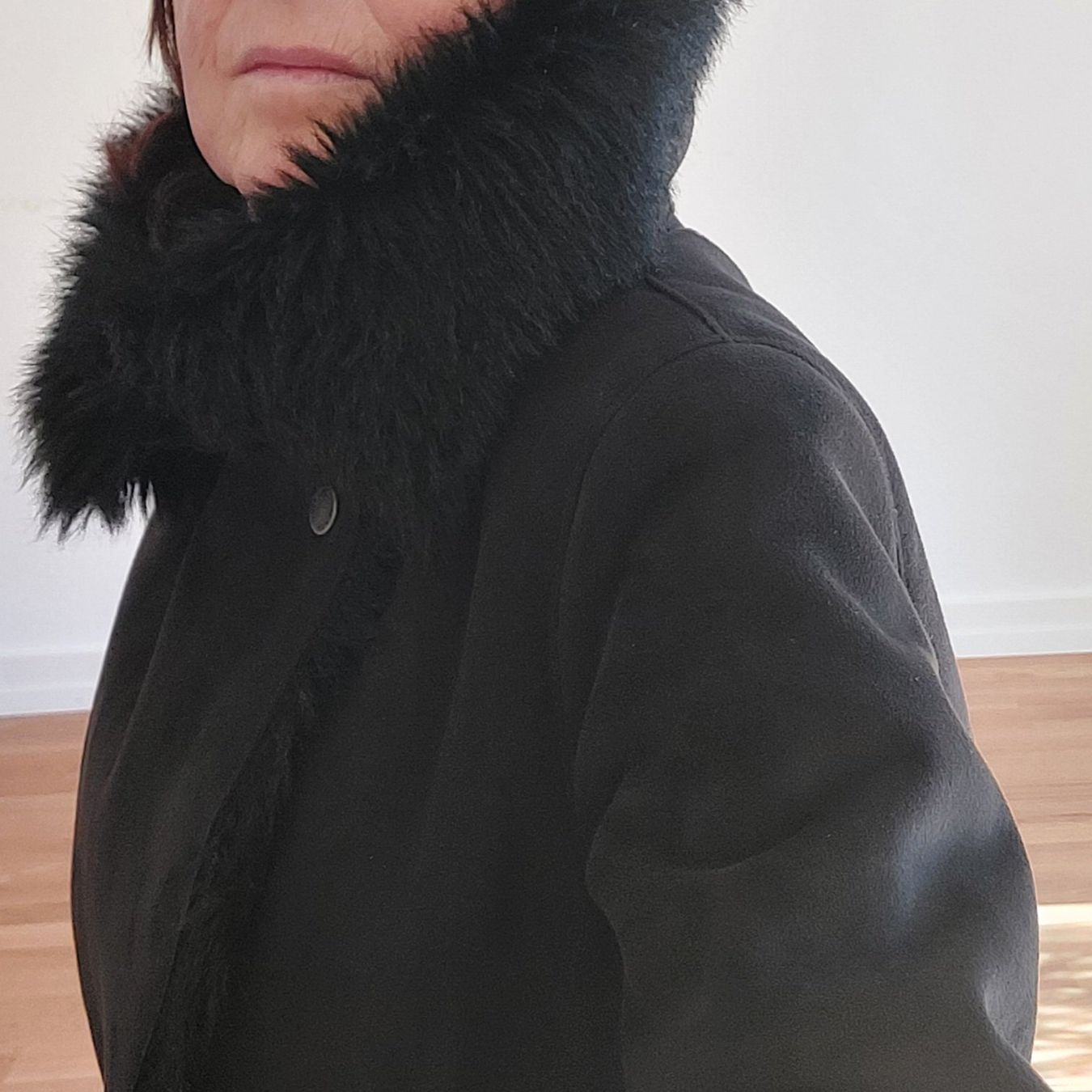 Armani Mäntel: Wildleder oder Imitat Mantel Damen Armani – Neu (gemäss Beschreibung) aus Basel von kon_wz8r 2