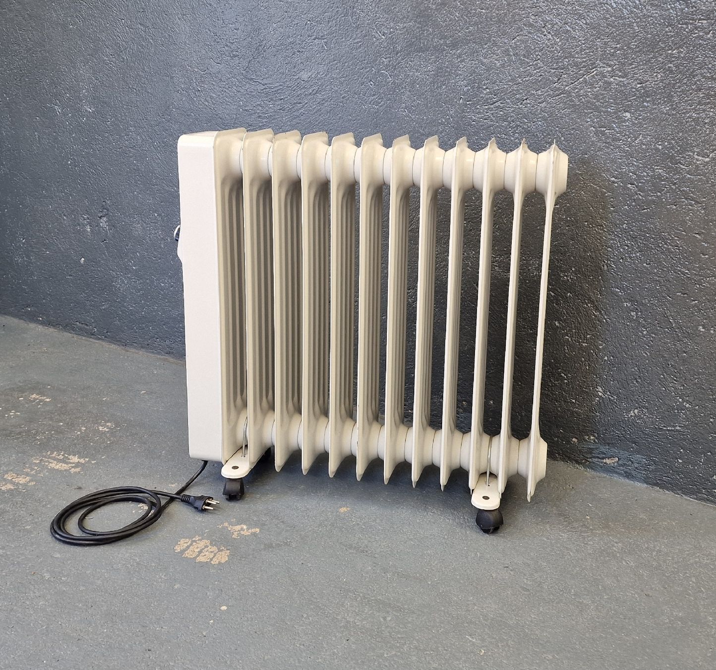 Mio Star Heizgeräte: Ölradiator / Elektroheizung / Radiator – Gebraucht aus Wil SG von aerofire 4