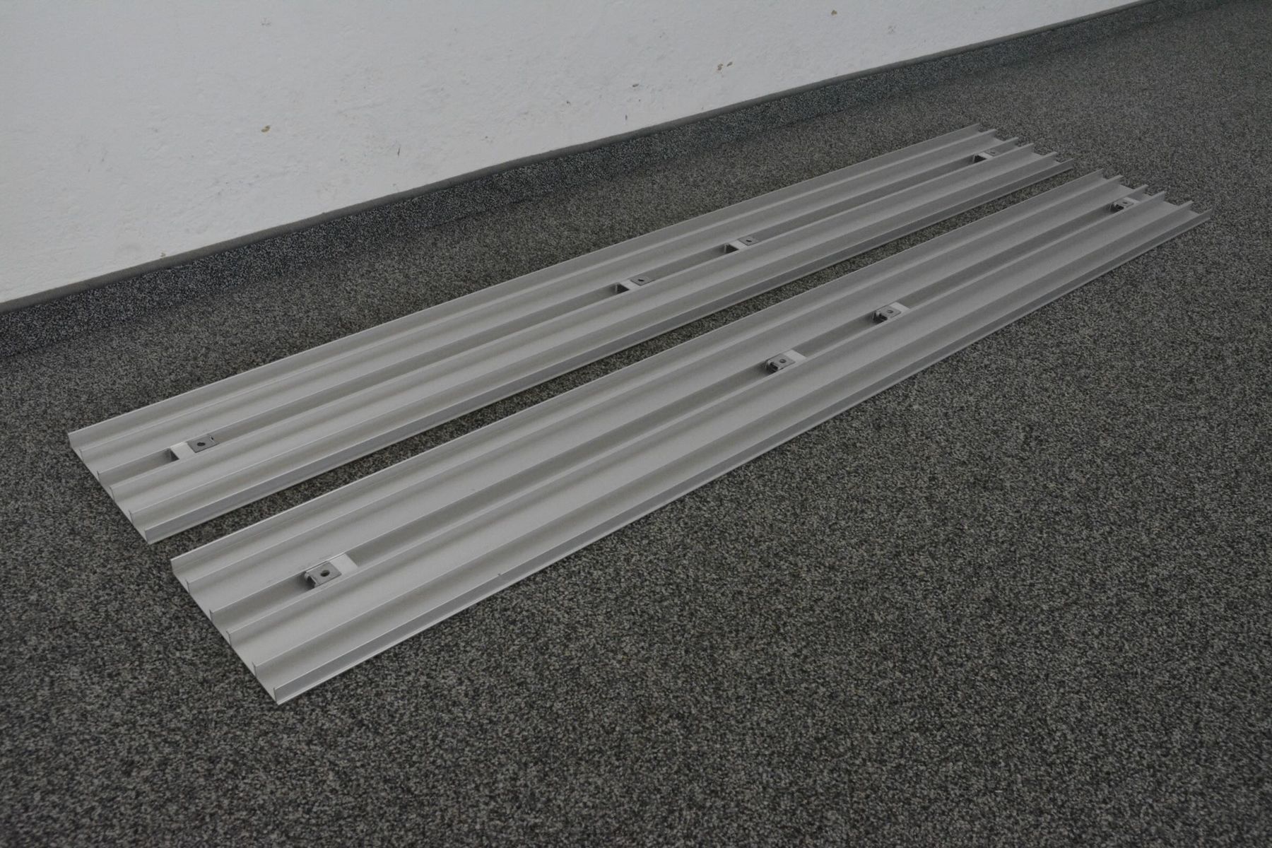 Scaffali: Denz D3 Alu-Abdeckungen 1600mm – Usato da Schönenwerd venduto da mcofficeshop 4