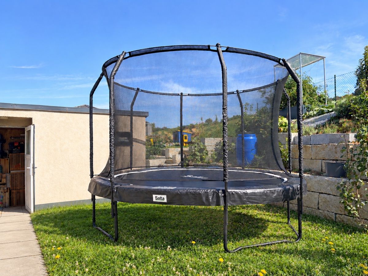 Salta Trampolini: Salta Trampolin Premium Black Edition – Usato da Diegten venduto da swana82