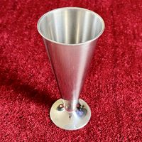 Vase en inox design suédois 18 cm