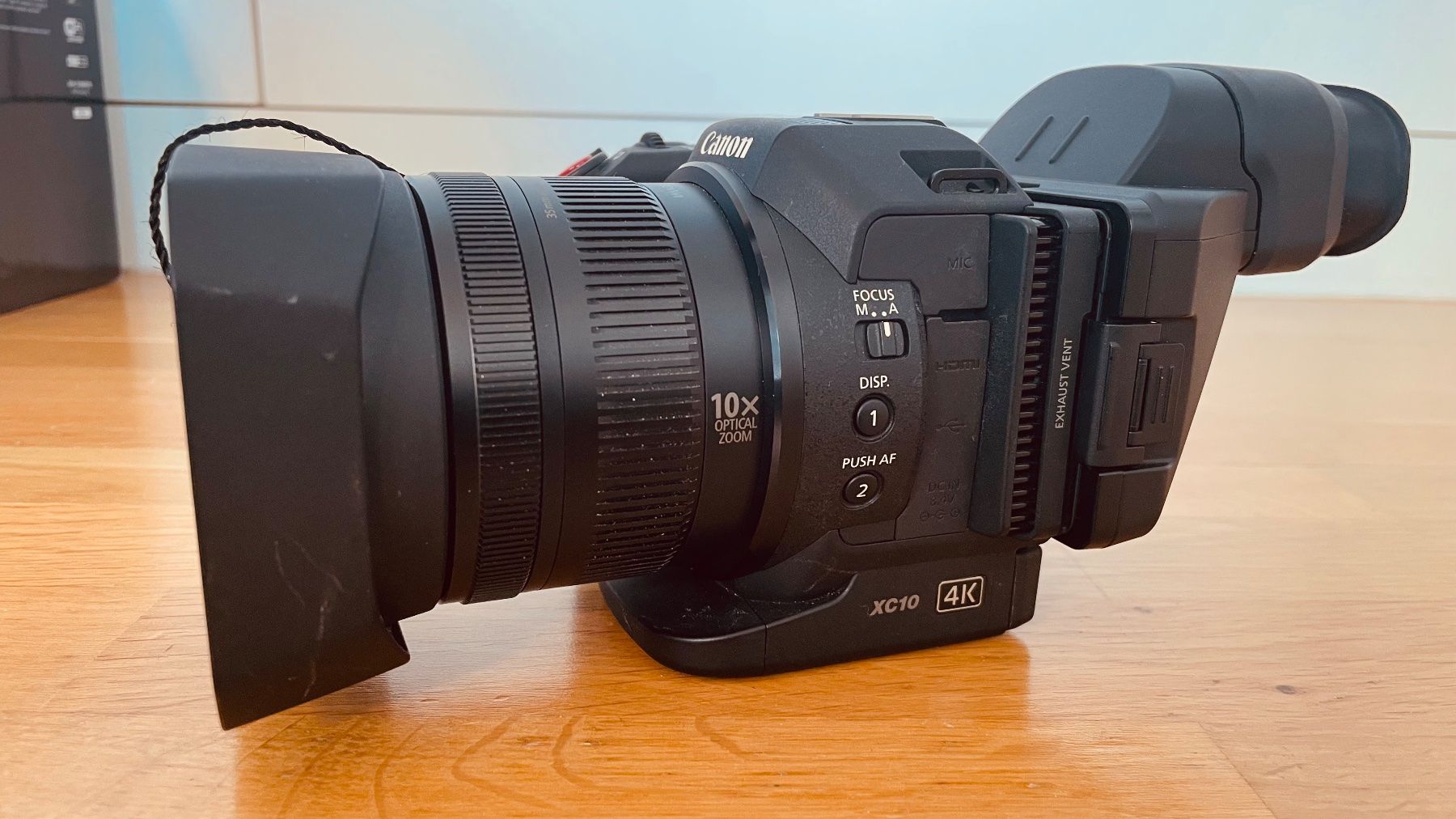 Canon Camcorder: Canon 4K Camcorder XC10 – Gebraucht aus Rüfenacht BE von scju2 1