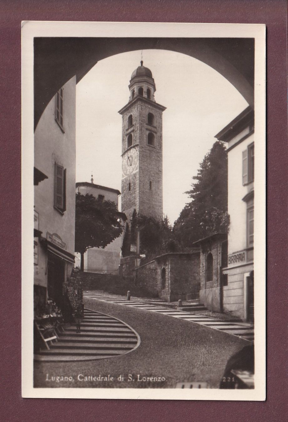 Cartoline postali: LUGANO - Cattedrale di S. Lorenzo – Usato da Pully venduto da nicecards