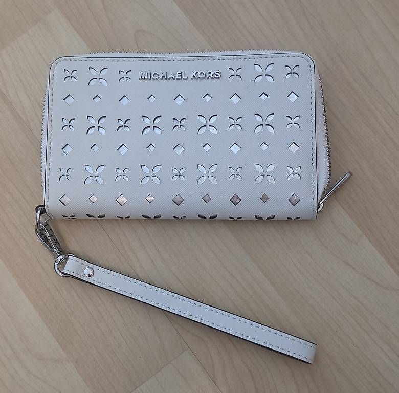 Michael Kors Borse: MICHAEL KORS Jet Set flat Case – Usato da Bern venduto da Ssra 1