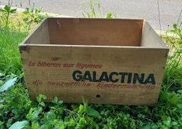 Vintage Galactina-Holzkiste, super Deko für Haus & Garten