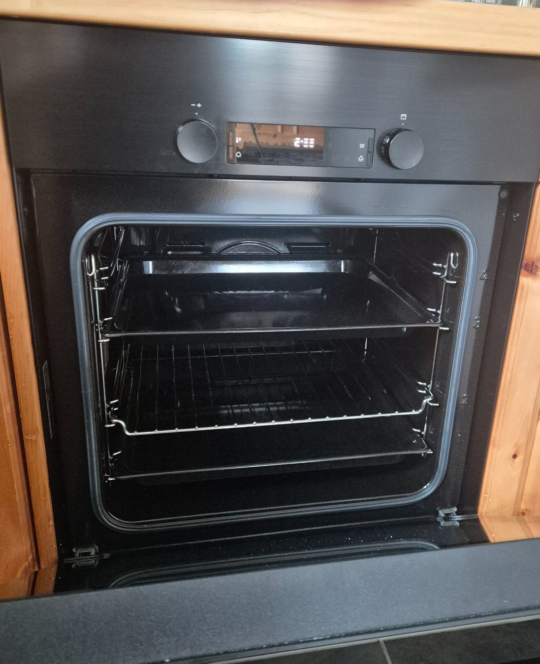 V-Zug Forni: Backofen Combair V600,  Breitennorm 55 – Usato da Parsonz venduto da pri_jd56