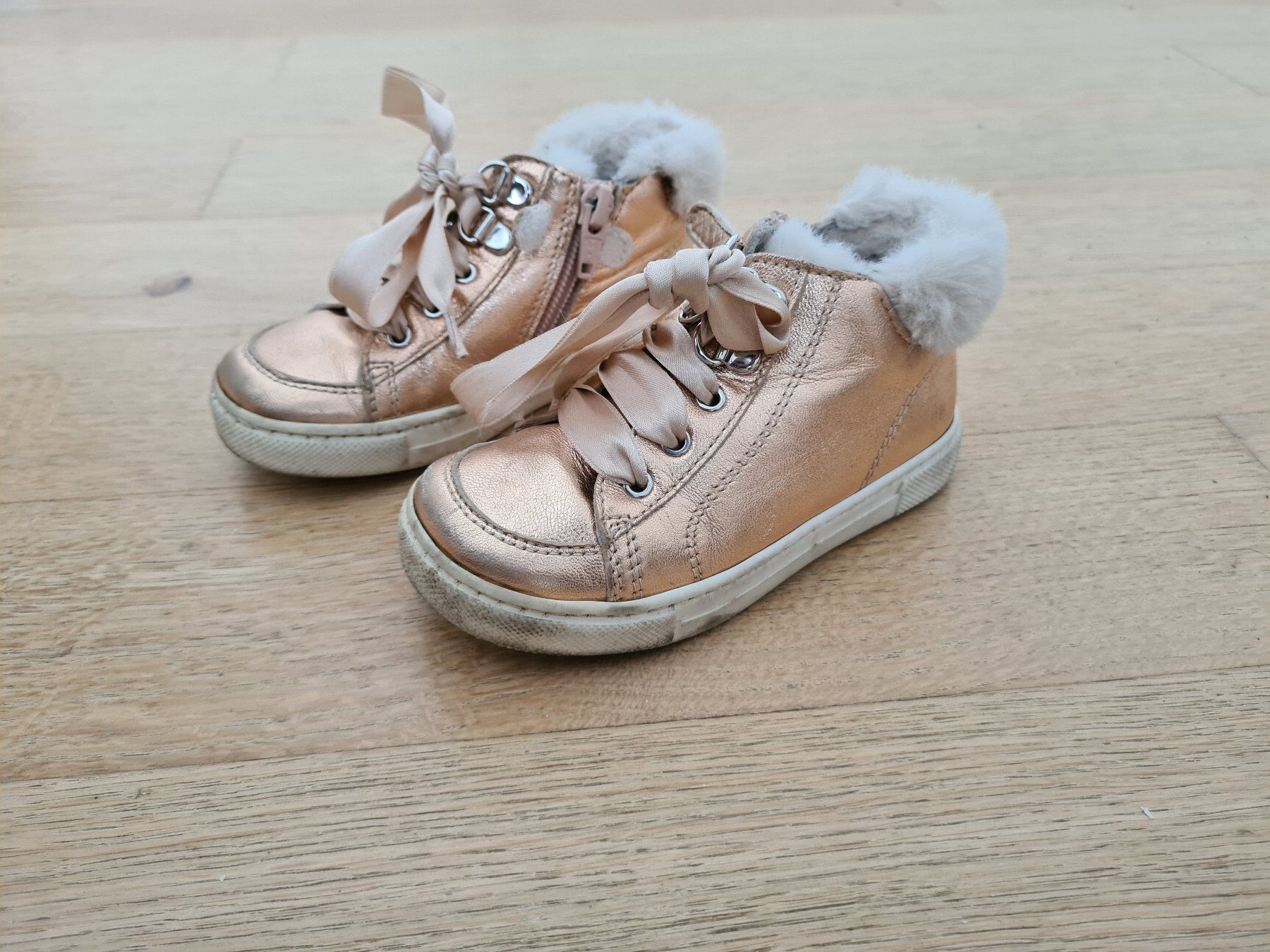 Scarpe per ragazzi: Chaussures Cuir CBI - Taille 24 – Usato da Carouge GE venduto da Franllo