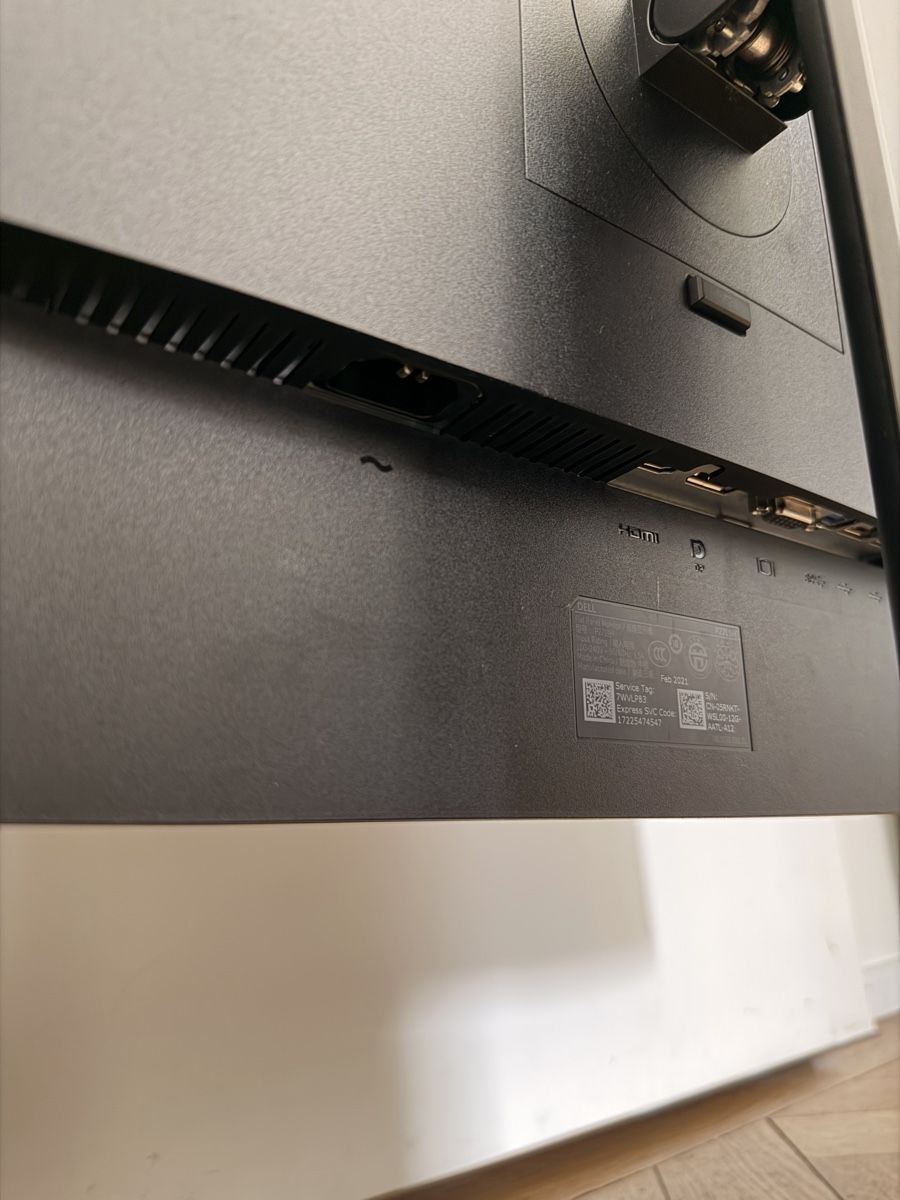 Dell Monitor: Écran Dell P2719H 27 pouces Full HD – Nuovo (secondo la descrizione) da Neuchâtel venduto da gonzalez.ni 5