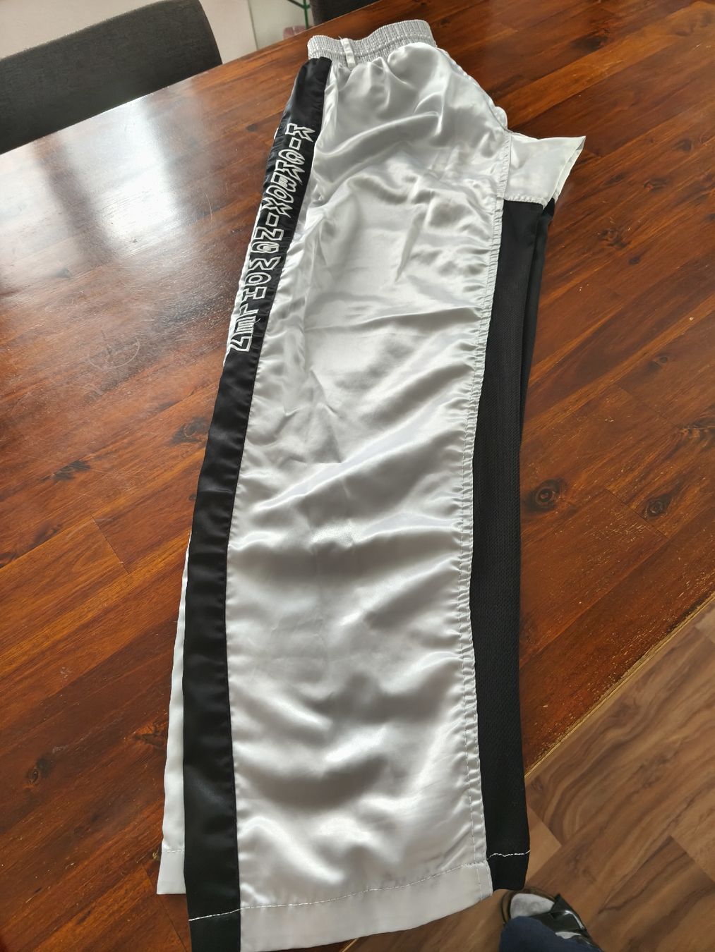 Pantaloni: Kickboxhose, Grösse M – Usato da Wohlen AG venduto da art_9qvl
