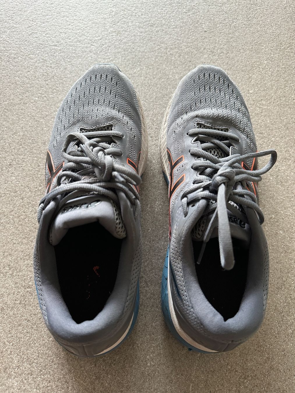 Asics Scarpe da uomo: Asics Laufschuhe GT-2000 9, Gr 42.5 – Usato da Baar venduto da renbee 3