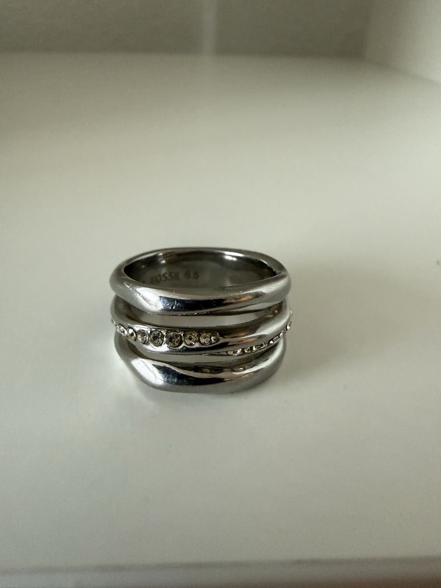 Ringe: Ring Vossa silberfarben mit Steinen Grösse 55 gebraucht – Gebraucht aus Emmenbrücke von ste_2cpx 1