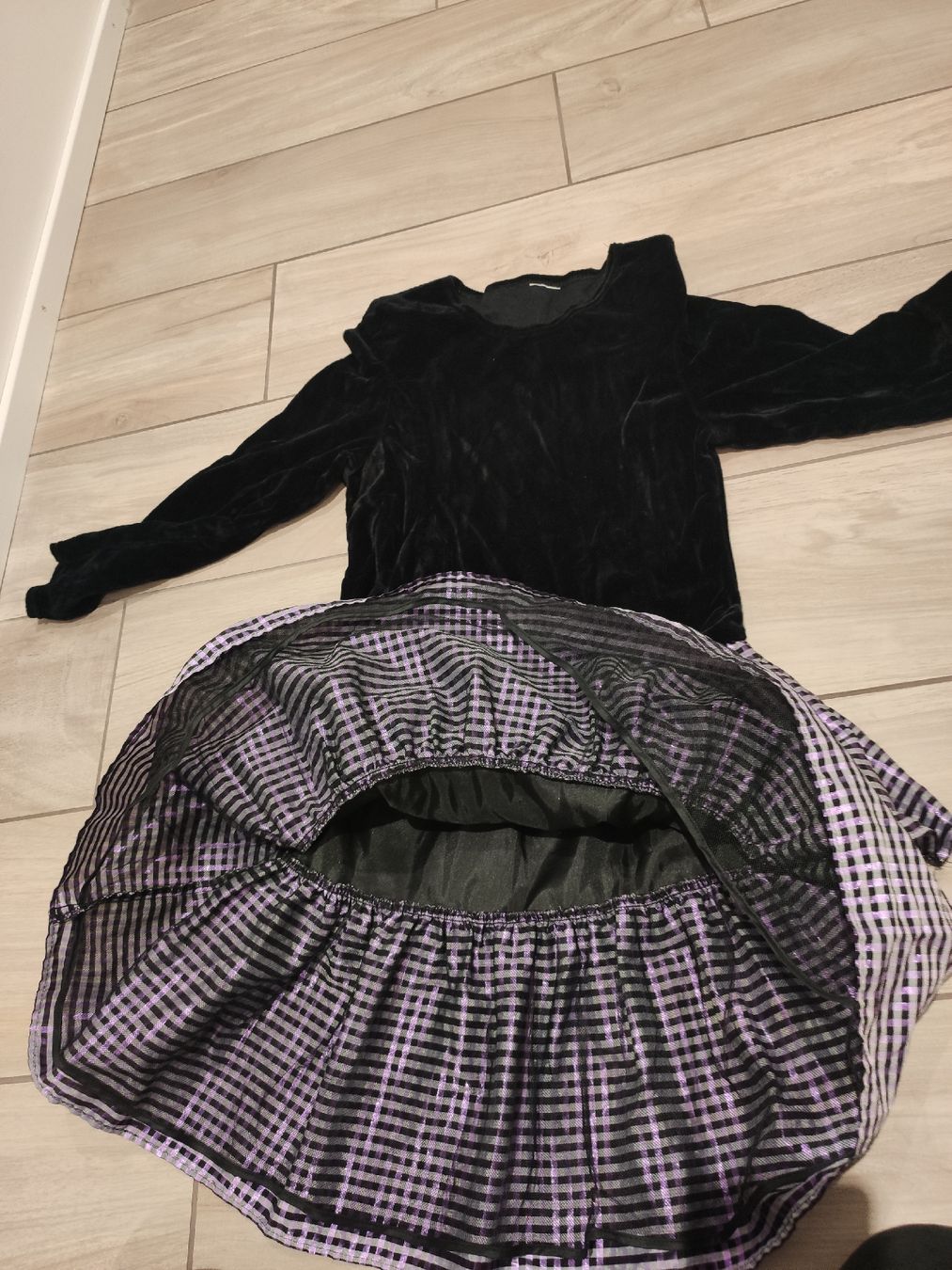 Kleider & Röcke: Kleid Grösse 140 – Gebraucht aus Dietikon von iksan 1
