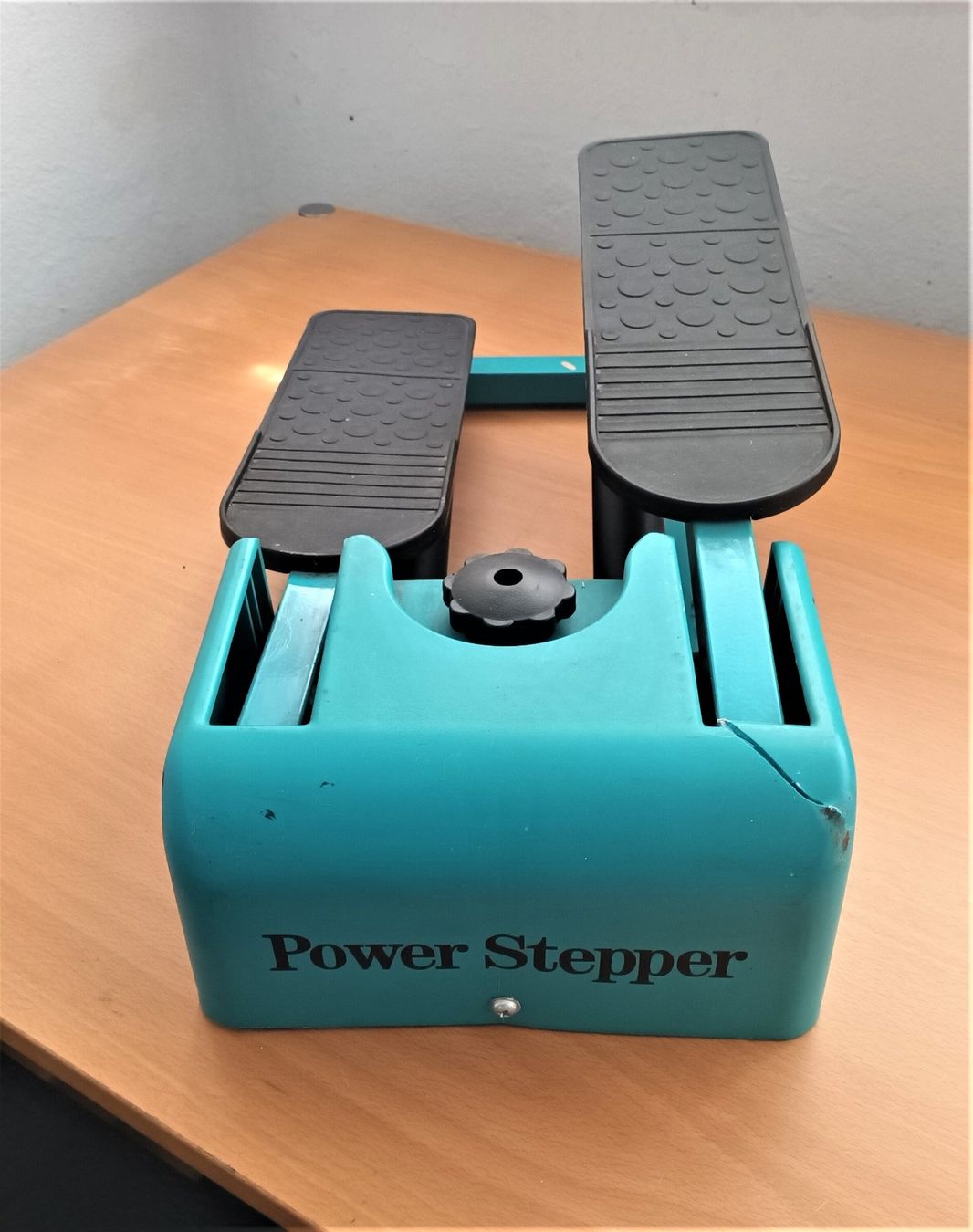 Hometrainer: Kompakter Mini-Stepper (Hydraulik-Stepper) für das Heimtrain – Gebraucht aus Vaduz von Bergtiger 3