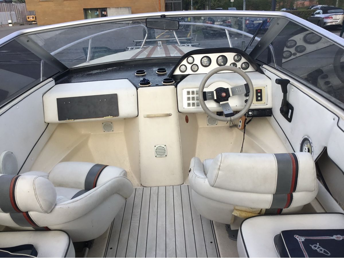 Volvo Barche: Draco 1900 SunTop Motorboot mit Trailer. – Usato da Urdorf venduto da Freitagr 1