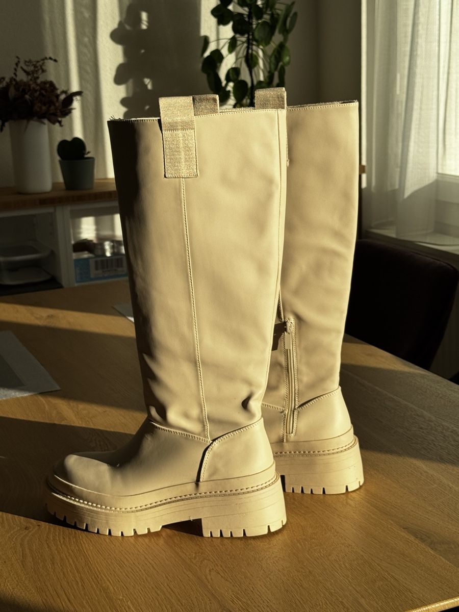 Stradivarius Scarpe da donna: 👢 Stradivarius Lederstiefel – Grösse 40 – Nuovo (secondo la descrizione) da Niederbuchsiten venduto da GreenGems 3