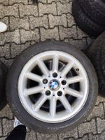 Jantes BMW avec pneus d'hiver, 205/60R15