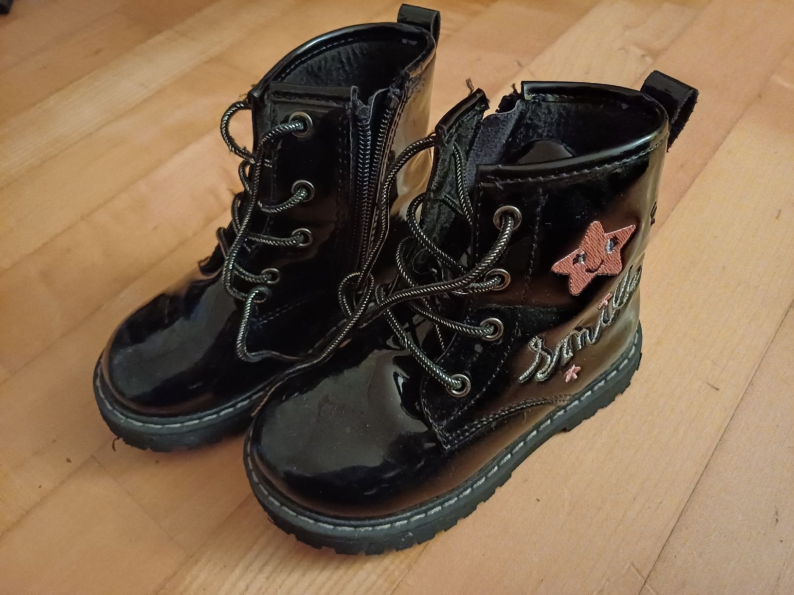 Scarpe per ragazze: Halbschuhe/ Stiefel Gr.23 – Usato da Windlach venduto da lanuj