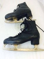Schlittschuhe schwarzes Leder/ Holz !