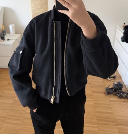 Zara black bomber jacket, size S Perfect for Autumn