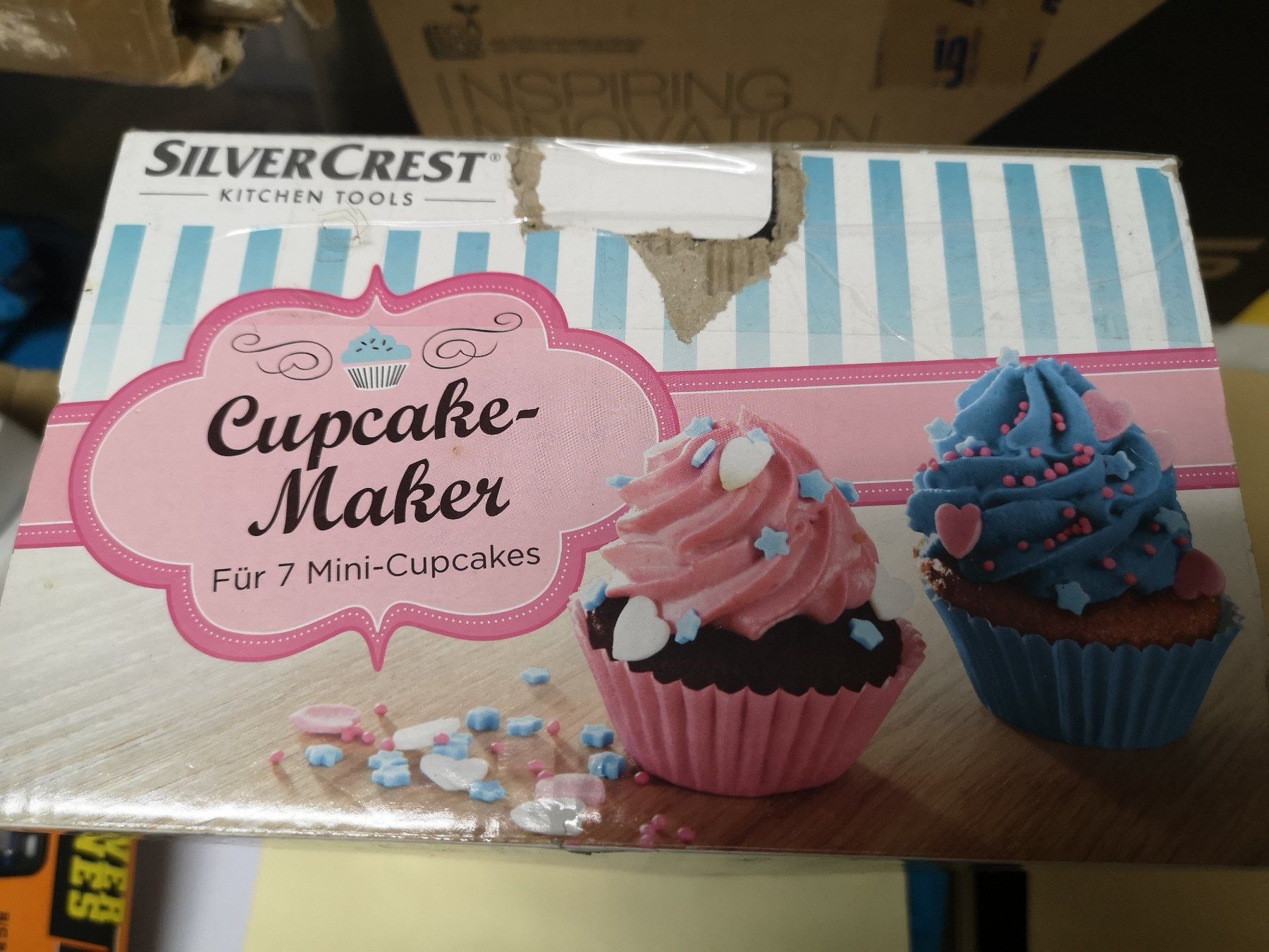 Elettrodomestici da cucina: Dessert Cupcakes Maker Mini Rosa Backen Muffin Maker – Nuovo (secondo la descrizione) da Kloten venduto da Thaipc 7