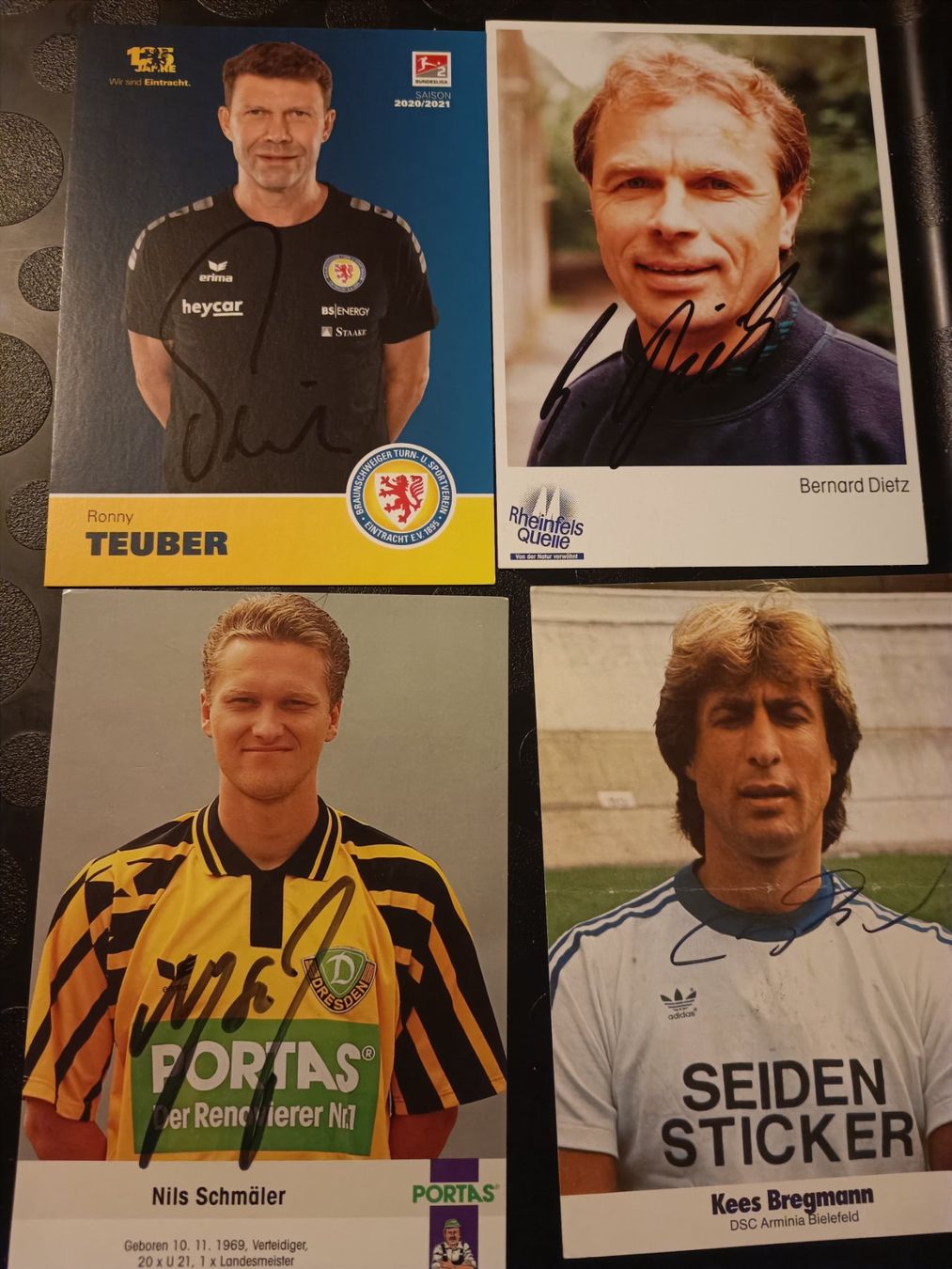Autografi: Bundesliga - 4 signierte Autogrammkarten - Set B2 – Usato da Menziken venduto da Artographs