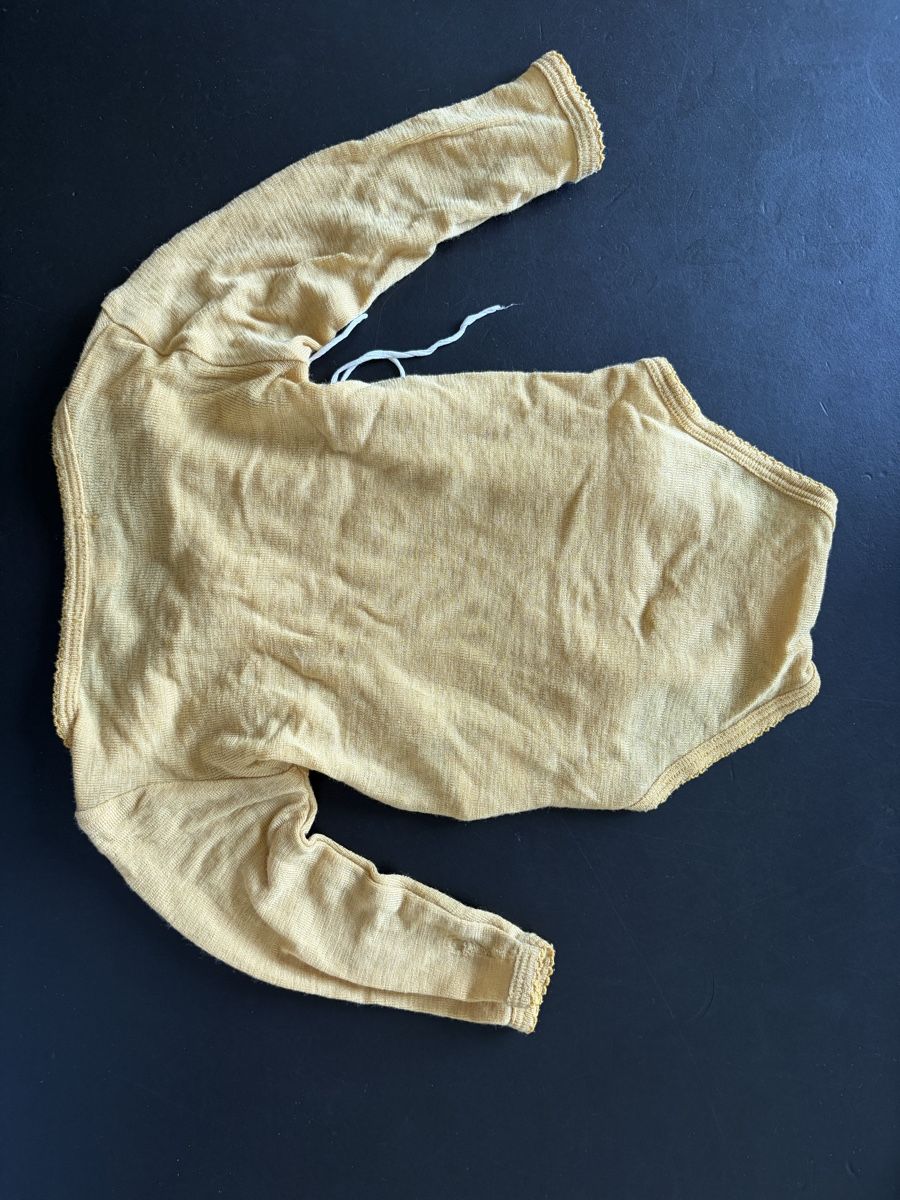 Camicie, Top & T-shirt: gelbes Merinowolle Body – Usato da Zürich venduto da schmickels 5