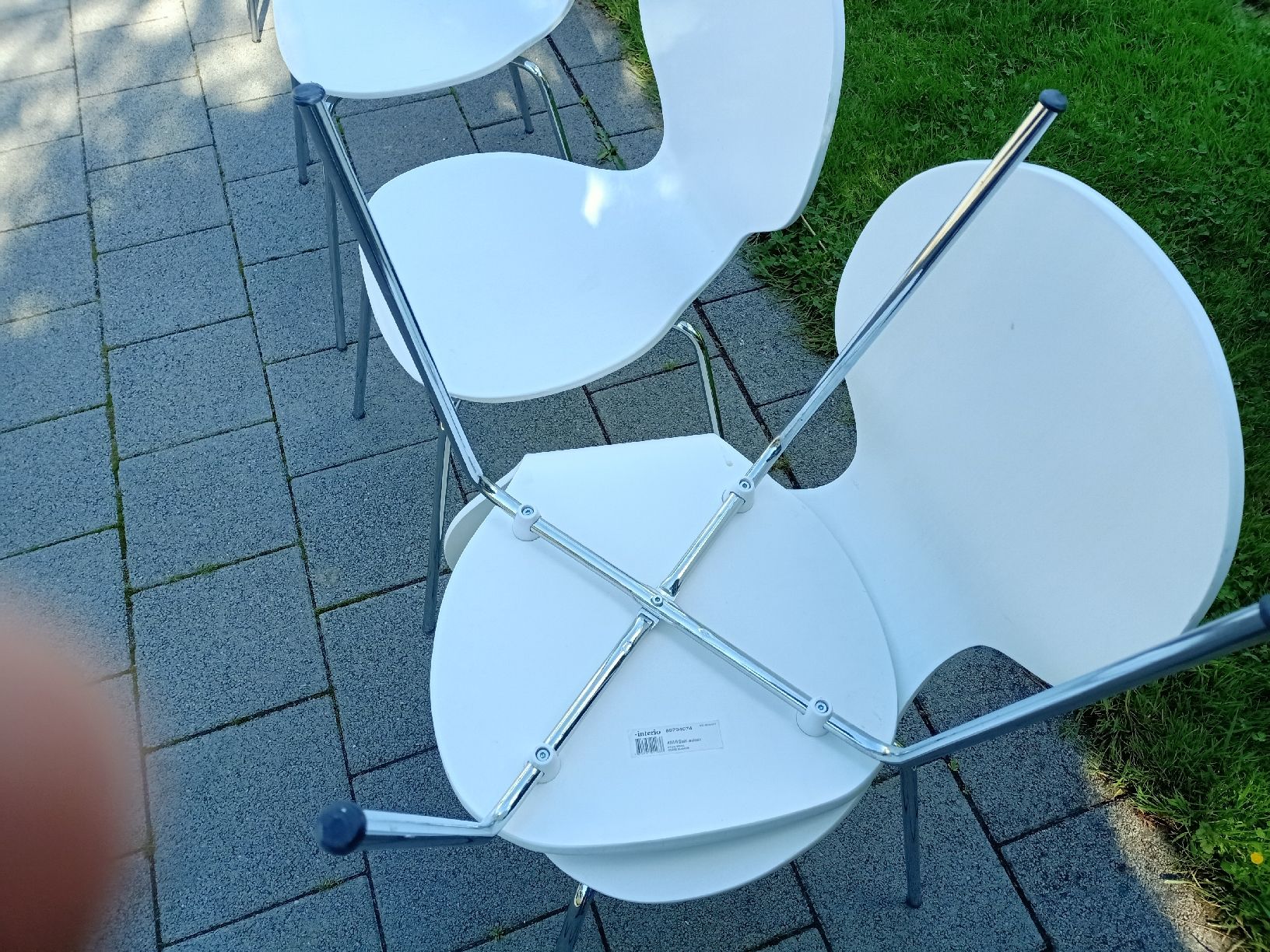 Interio Stühle: 6 Interio KIM II Stühle, weiss stapelbar – Gebraucht aus Flamatt von Marpou 3