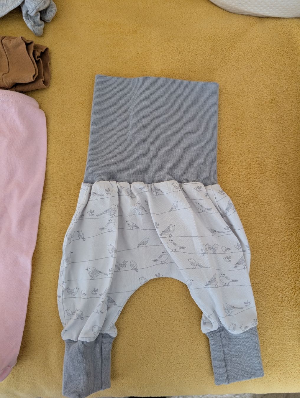 Lotti & Set di vestiti: Baby (Pump)hosen, Grösse 50/56 – Usato da Pratteln venduto da mauu 1