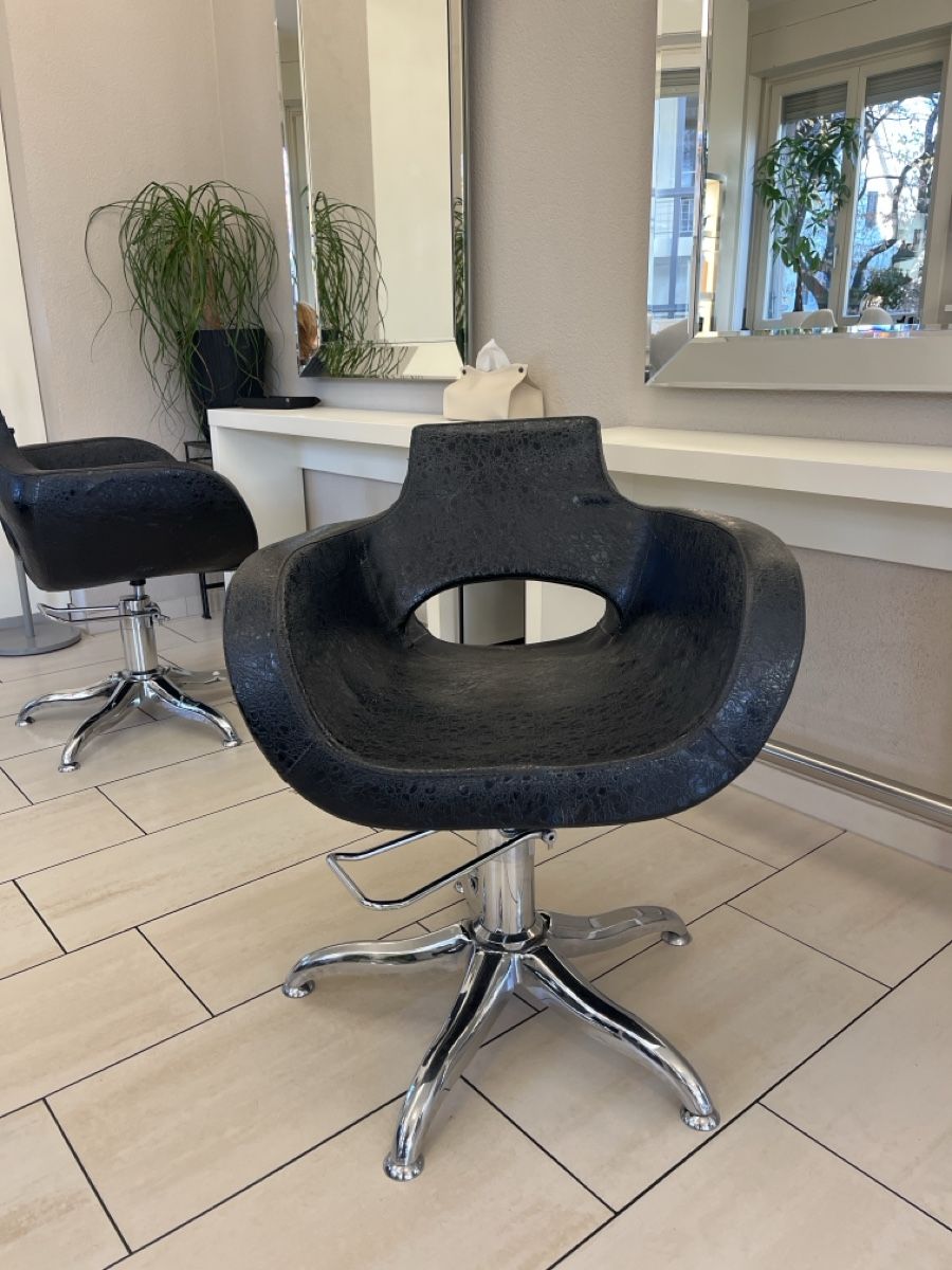 Sedie: Coiffure Stuhl   schwarz – Usato da Küsnacht ZH venduto da CatiaA 1