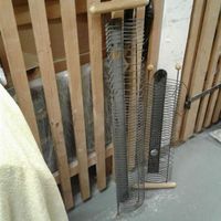 CD/DVD Staender, Metall, Holz, 2 Stueck