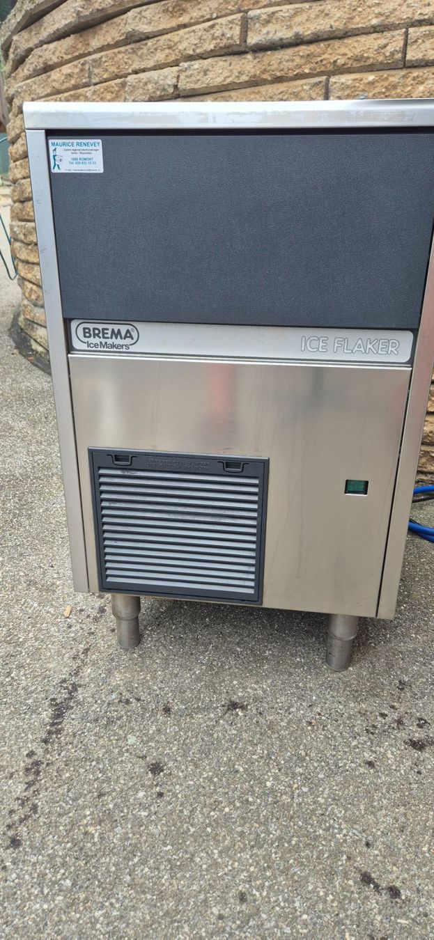 Tutte le macchine: machine a Flocon de glace Brema gb 902a – Usato da Berlens venduto da ETE68 1