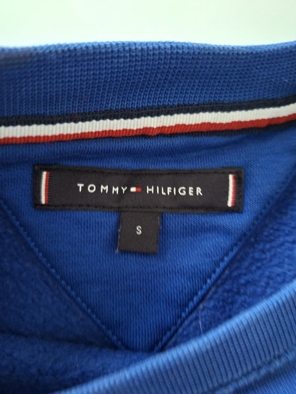 Tommy Hilfiger Maglioni & Felpe: Pull Tommy Hilfiger Bleu Cobalt Taille S - Super État! – Usato da Renens VD venduto da ser_j2fn 2