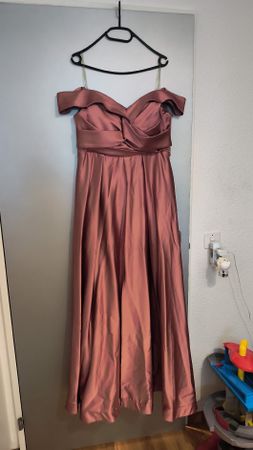 Wunderschönes, schulterfreies Abendkleid in Altrosa, Gr. XL