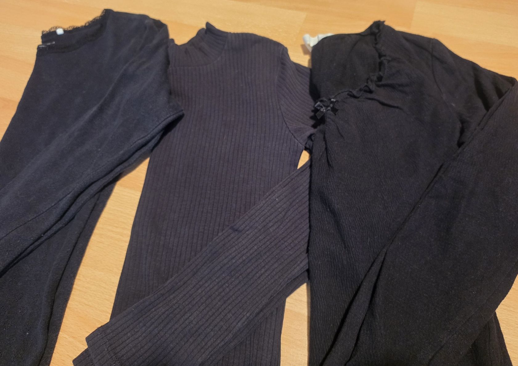 H&M Lotti & Set di vestiti: Winterkleider Set Gr.146/152 – Usato da Gerlafingen venduto da SiM_sch 3